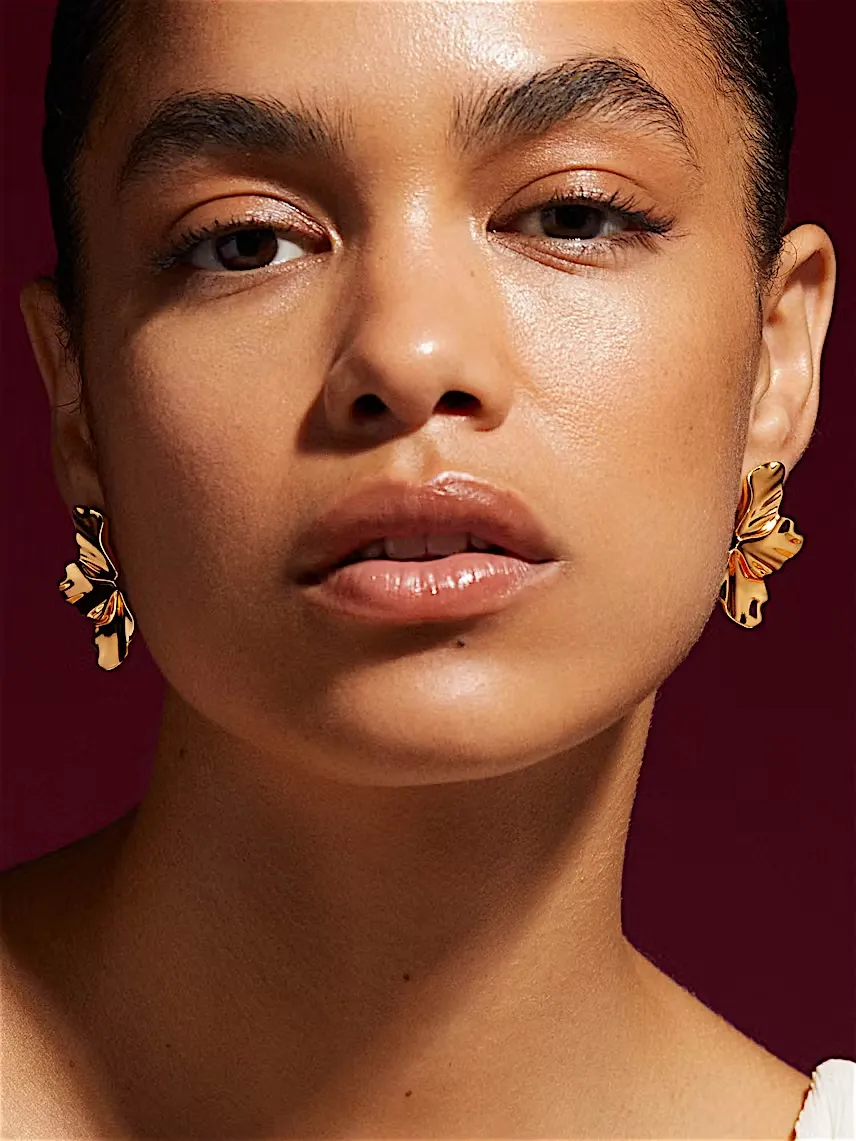 گوشوارههای میخی طرح پروانه یا گلبرگ حجیم - تصویر 2