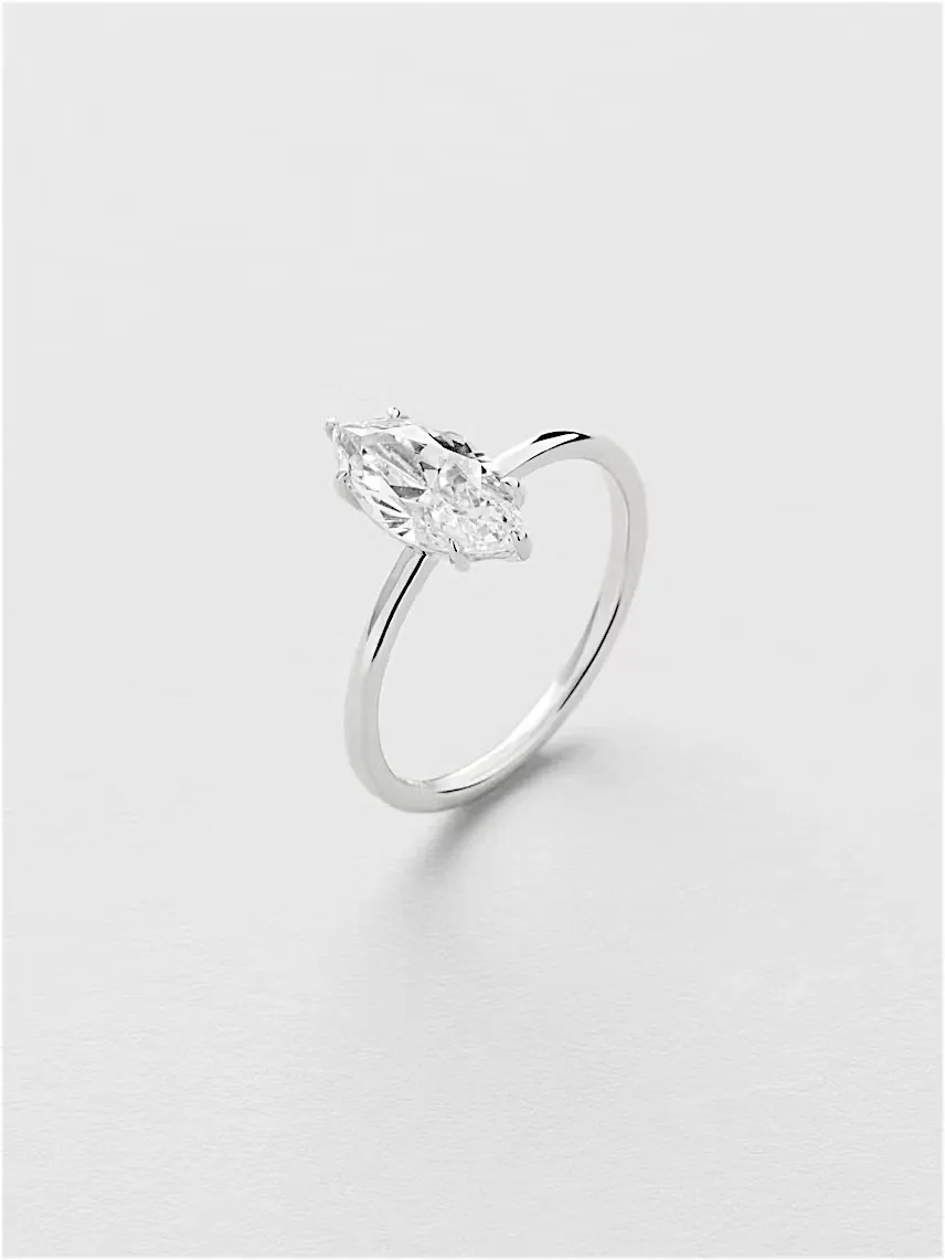 انگشتر سولیتر طرح نگین مارکیز